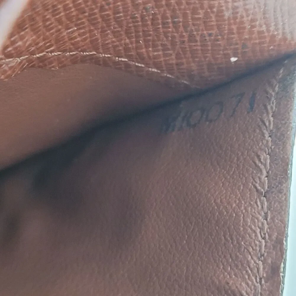 Louis Vuitton LV Micro Brown Folding Monogram Leather Card Wallet Small Authenti